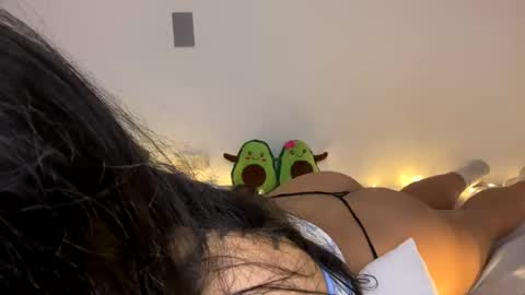 nahomy online show from 04/30/26, 02:12