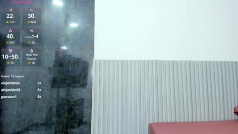 nahomy_park online show from 05/17/26, 11:50