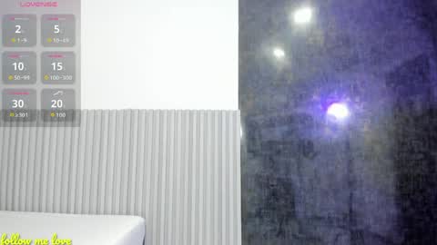 nahomy_park online show from 05/22/26, 11:49