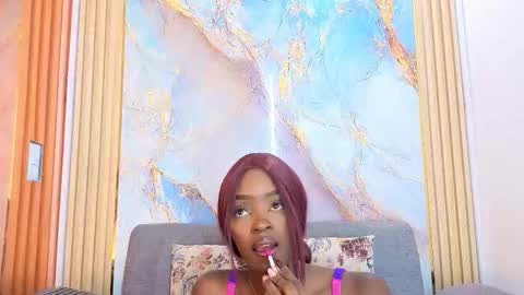 Snapshot of nahomy_smith11_aws chatting on 10/20/25, 09:59 Nahomy online show from 10/20/25, 09:59