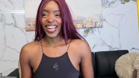 Snapshot of nahomy_smith11_aws chatting on 11/30/25, 10:03 Nahomy online show from 11/30/25, 10:03