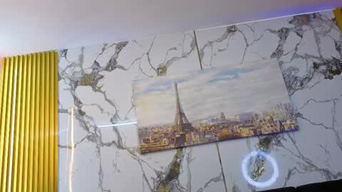 nahomy_smith23_aws online show from 12/05/25, 01:14