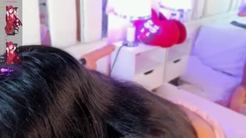 Snapshot of nahomyroberts chatting on 10/18/25, 12:17 Nahomy Roberts online show from 10/18/25, 12:17