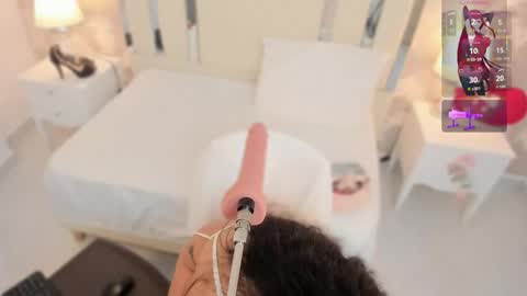 Nahomy Roberts online show from 12/16/25, 11:37