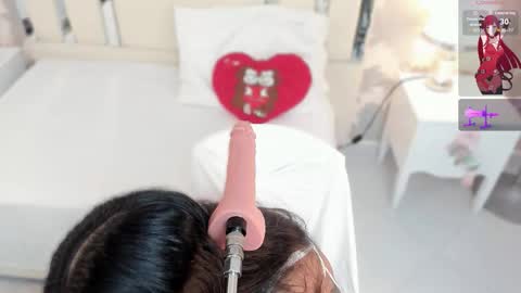 Nahomy Roberts online show from 12/21/25, 08:21