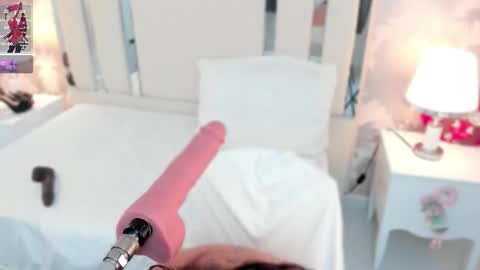 Snapshot of nahomyroberts chatting on 01/16/26, 08:40 Nahomy Roberts online show from 01/16/26, 08:40