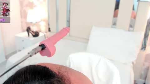 Snapshot of nahomyroberts chatting on 01/17/26, 08:41 Nahomy Roberts online show from 01/17/26, 08:41