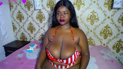 Snapshot of nahybig_boobs chatting on 11/26/25, 11:55 Karatbby online show from 11/26/25, 11:55