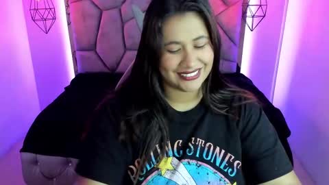 Snapshot of naia_karter chatting on 01/17/25, 07:05 online show from 01/17/25, 07:05