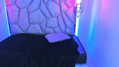 Snapshot of naia_karter chatting on 01/24/25, 01:13 online show from 01/24/25, 01:13