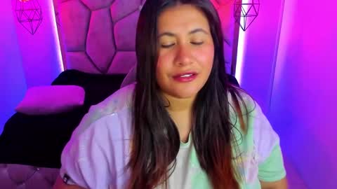 Snapshot of naia_karter chatting on 01/31/25, 06:57 online show from 01/31/25, 06:57