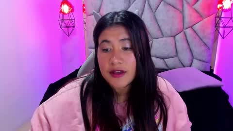 Snapshot of naia_karter chatting on 02/04/25, 07:00 online show from 02/04/25, 07:00