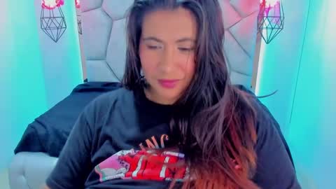 Snapshot of naia_karter chatting on 02/08/25, 06:55 online show from 02/08/25, 06:55