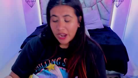 Snapshot of naia_karter chatting on 02/08/25, 09:57 online show from 02/08/25, 09:57