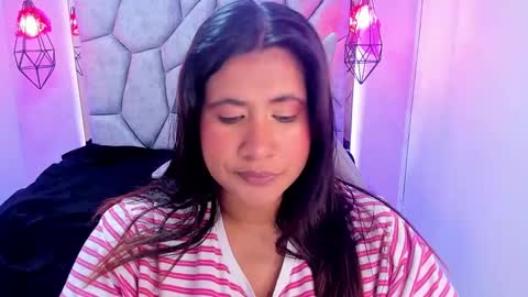 Snapshot of naia_karter chatting on 02/11/25, 07:38 online show from 02/11/25, 07:38