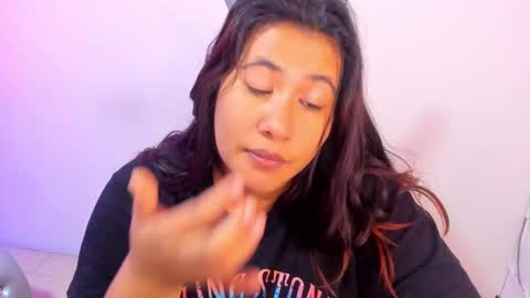 Snapshot of naia_karter chatting on 02/15/25, 07:06 online show from 02/15/25, 07:06