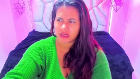 Snapshot of naia_karter chatting on 02/22/25, 04:19 online show from 02/22/25, 04:19