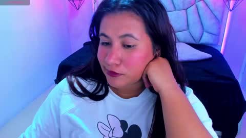 Snapshot of naia_karter chatting on 02/26/25, 09:05 online show from 02/26/25, 09:05