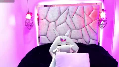 Snapshot of naia_karter chatting on 03/02/25, 10:35 online show from 03/02/25, 10:35