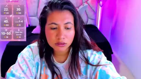 Snapshot of naia_karter chatting on 03/11/25, 10:09 online show from 03/11/25, 10:09