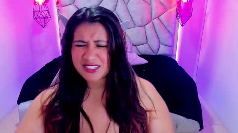 Snapshot of naia_karter chatting on 03/12/25, 07:49 online show from 03/12/25, 07:49