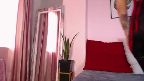 Ana online show from 09/24/25, 09:07