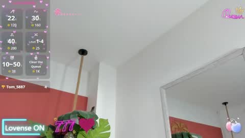 Snapshot of naiara30_ chatting on 06/09/26, 09:48 N A I A R A online show from 06/09/26, 09:48