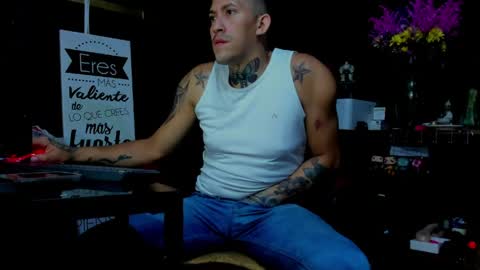 naider_1 online show from 05/04/26, 05:25