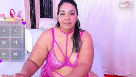 Snapshot of nailha1 chatting on 05/21/26, 11:17 Nailha online show from 05/21/26, 11:17