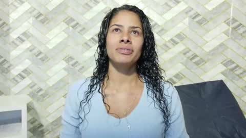 nairobi8 online show from 10/13/25, 03:56