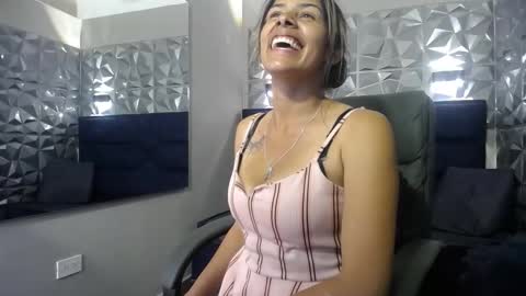 Snapshot of nairobi8 chatting on 12/17/25, 09:21 nairobi8 online show from 12/17/25, 09:21