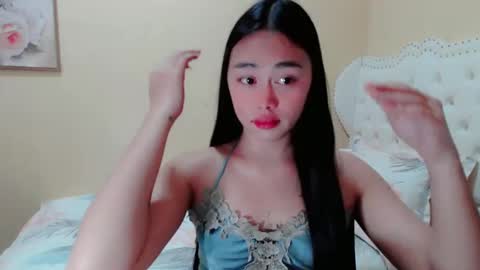 Snapshot of nairobi_fuckdoll chatting on 12/03/24, 11:02 Kate online show from 12/03/24, 11:02