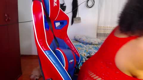 Snapshot of nairovi_cherry chatting on 05/21/26, 12:39 Nairovy online show from 05/21/26, 12:39