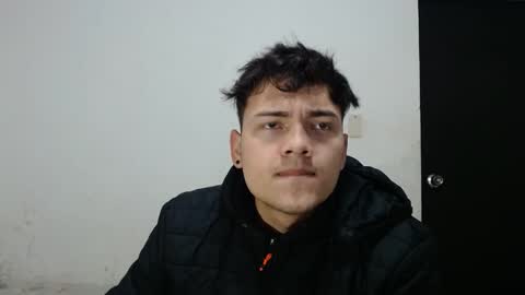 Snapshot of naisha_and_axelh chatting on 10/10/25, 05:17 naisha and axel2 online show from 10/10/25, 05:17