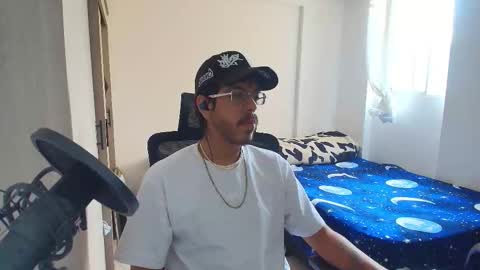 Snapshot of naitsihrc chatting on 11/25/25, 03:01 Nait online show from 11/25/25, 03:01