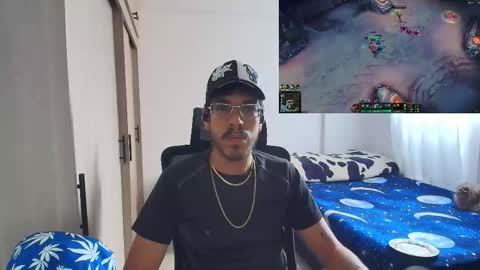 Snapshot of naitsihrc chatting on 11/29/25, 06:44 Nait online show from 11/29/25, 06:44