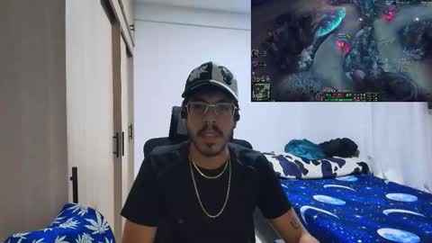 Snapshot of naitsihrc chatting on 11/30/25, 06:50 Nait online show from 11/30/25, 06:50