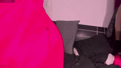 Snapshot of najimi_uwu chatting on 11/29/25, 06:55 NAJI online show from 11/29/25, 06:55