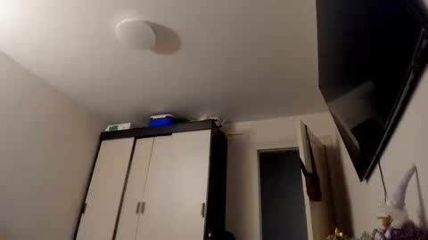 Snapshot of naked_psychologist chatting on 01/13/25, 04:41 Asy no face  online show from 01/13/25, 04:41