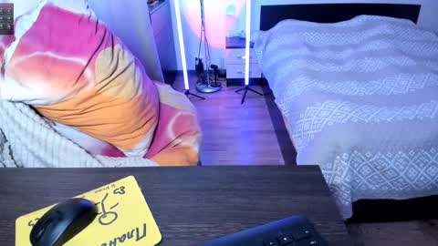 Snapshot of naked_psychologist chatting on 03/10/25, 09:53 Asy no face  online show from 03/10/25, 09:53