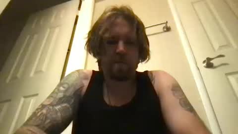 Snapshot of nakedbluesman420 chatting on 10/19/25, 05:24 nakedbluesman420 online show from 10/19/25, 05:24