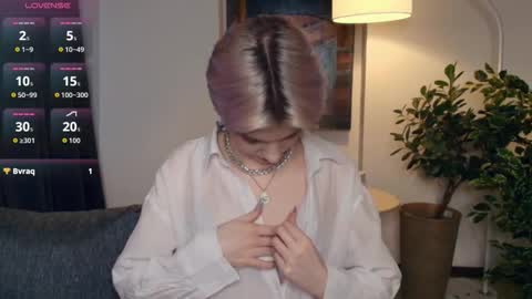 Kate online show from 11/19/25, 11:43