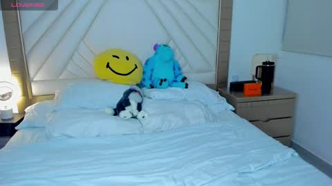 Snapshot of nalah_gomez_ chatting on 01/23/25, 12:57 Nalah online show from 01/23/25, 12:57