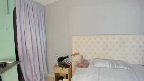 nami_sam online show from 09/13/25, 12:38