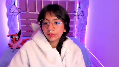 nami_usagi online show from 12/03/24, 02:38