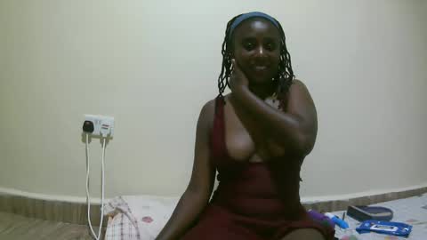 nana2095 online show from 10/08/25, 12:08