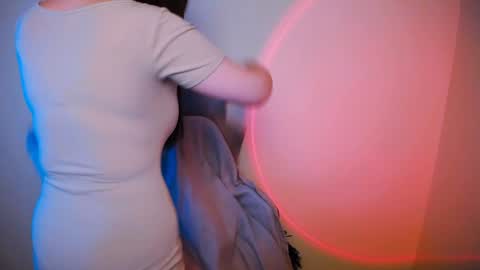 Snapshot of nanafey chatting on 12/13/24, 05:43 your candy online show from 12/13/24, 05:43