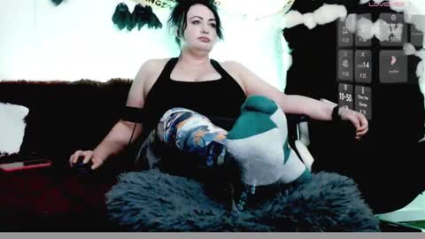 Snapshot of nanalagloss chatting on 01/09/25, 11:47 NanaLaGloss online show from 01/09/25, 11:47