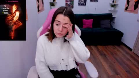 nanami_hot_ online show from 11/25/25, 10:37