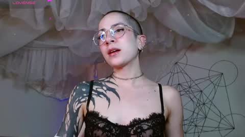 Alma  Maria online show from 02/19/25, 09:39